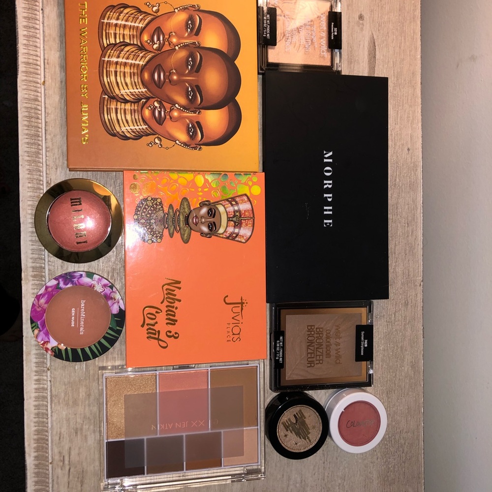 Makeup bundle